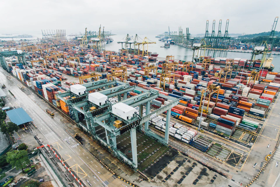 Transporte marítimo de contenedores